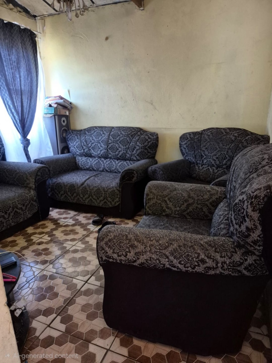 2 Bedroom Property for Sale in North Addo Road Phase 1 Eastern Cape